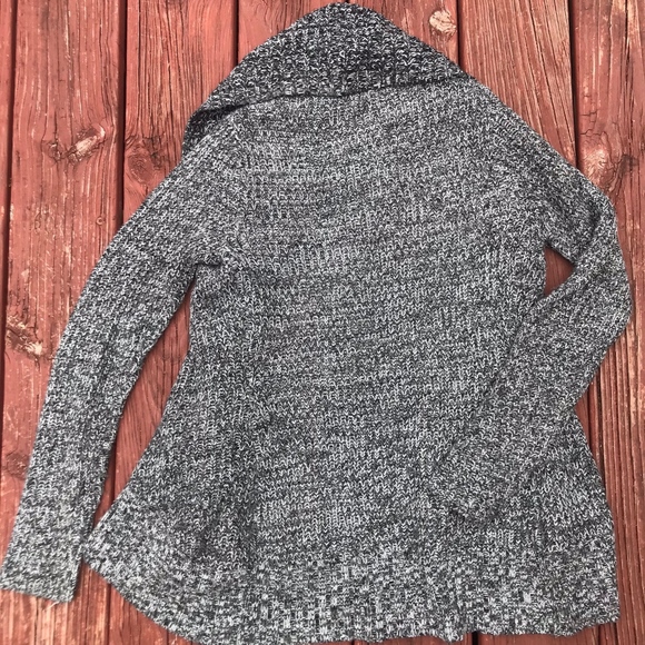 knitted sweater - Picture 2 of 2